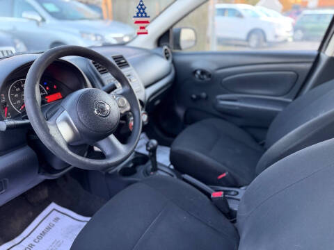 2014 Nissan Versa 1.6 S Plus