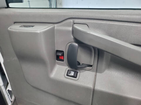 2017 Chevrolet Express 2500