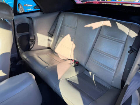 2004 Ford Mustang Deluxe