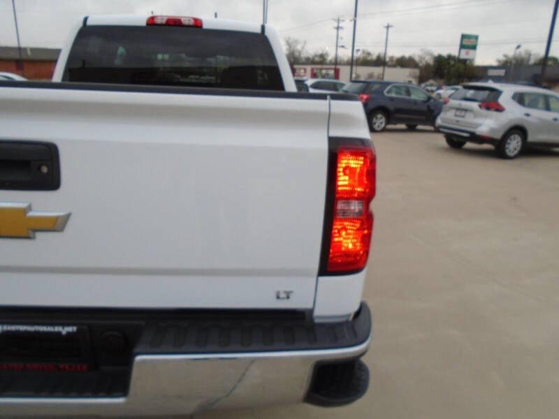 2017 Chevrolet Silverado 1500 LT photo 6