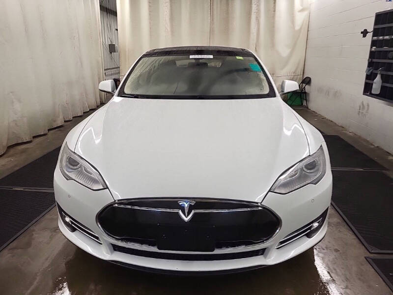 Used 2014 Tesla Model S S with VIN 5YJSA1H14EFP43133 for sale in Rockford, IL