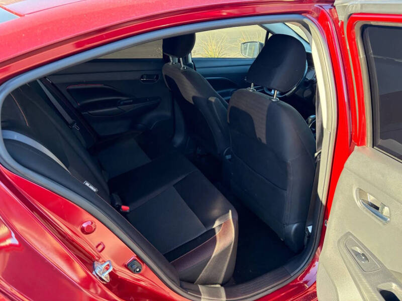 2020 Nissan Versa SR