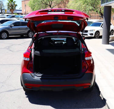 2020 Nissan Kicks SR