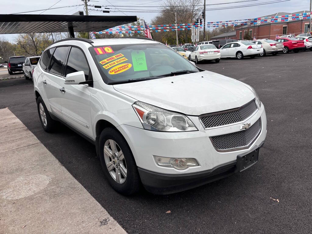 2010 Chevrolet Traverse for sale at Michael Johnson @ Allens Auto Sales Hopkinsville in Hopkinsville, KY