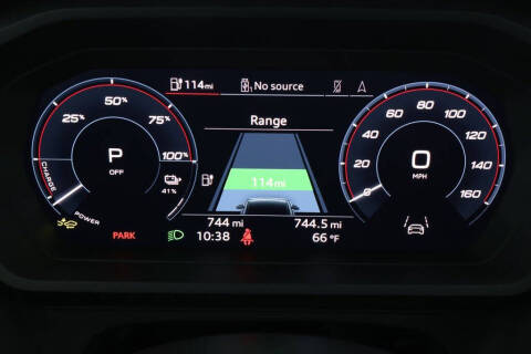 2025 Audi Q4 e-tron quattro Premium 55