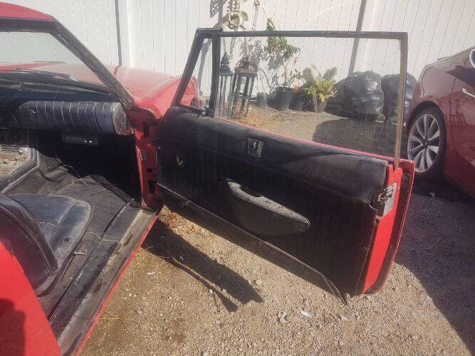 1984 Studebaker Avanti