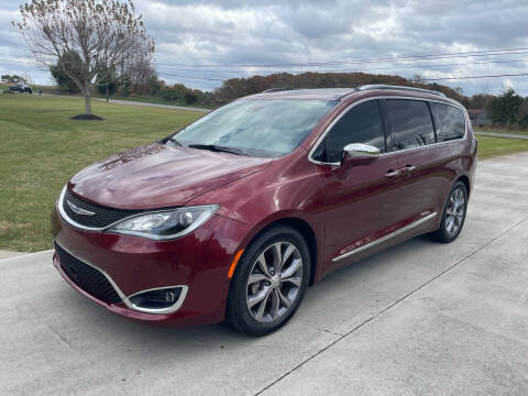 2019 Chrysler Pacifica for sale at Martin's Auto in London KY