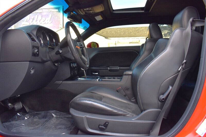 2010 Dodge Challenger SRT8