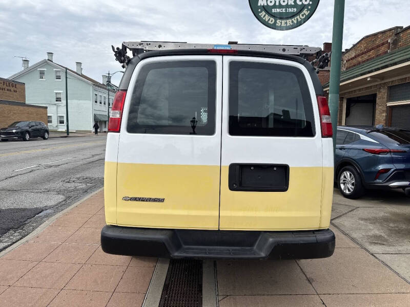 2017 Chevrolet Express 2500
