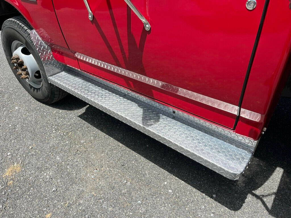 1988 Ford F-Super Duty 36