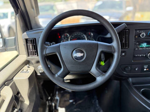 2023 Chevrolet Express 2500