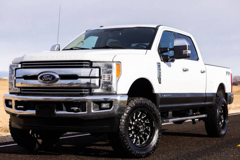 2017 Ford F-350 Super Duty Lariat