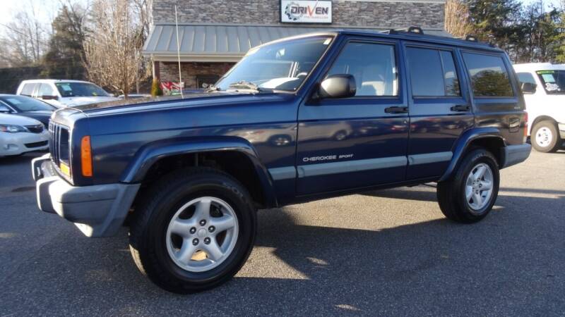 2000 Jeep Cherokee for sale at Driven Pre-Owned in Lenoir NC