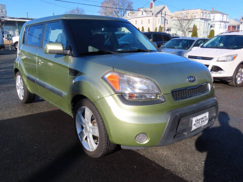 2011 Kia Soul +