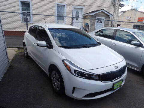 2017 Kia Forte5 LX