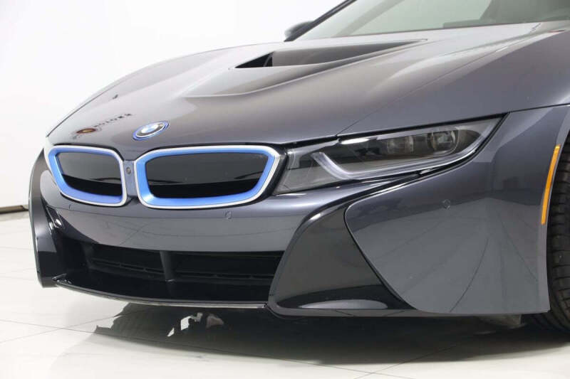 2017 BMW i8