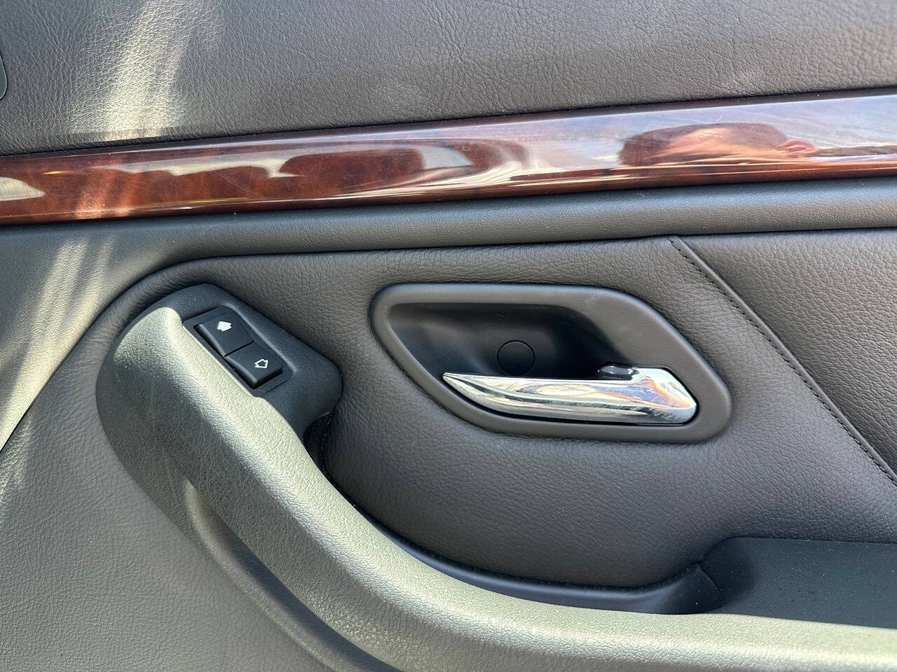 2003 BMW 5 Series 6
