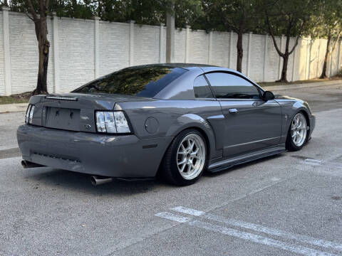 2004 Ford Mustang