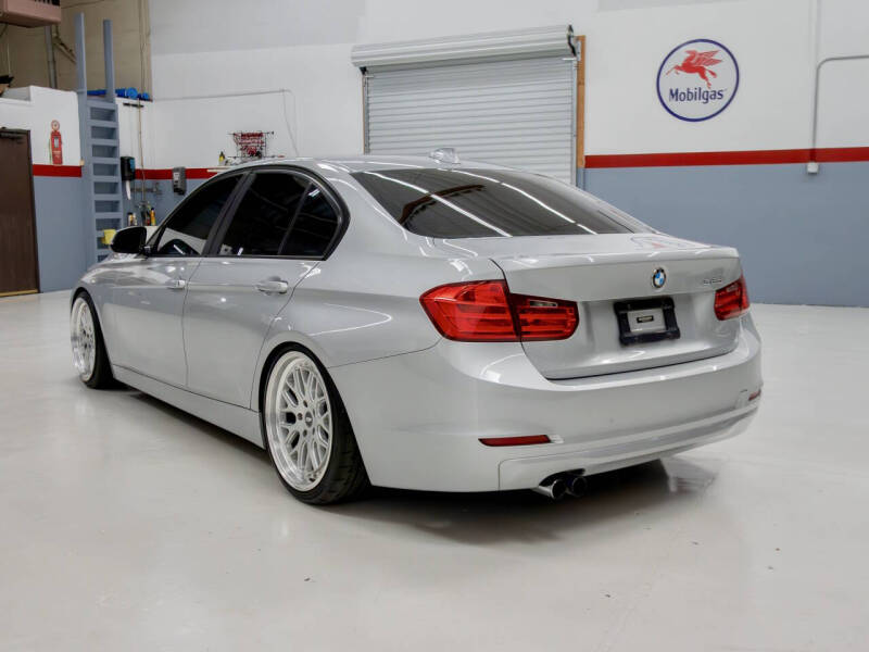 2012 BMW 3 Series 328i