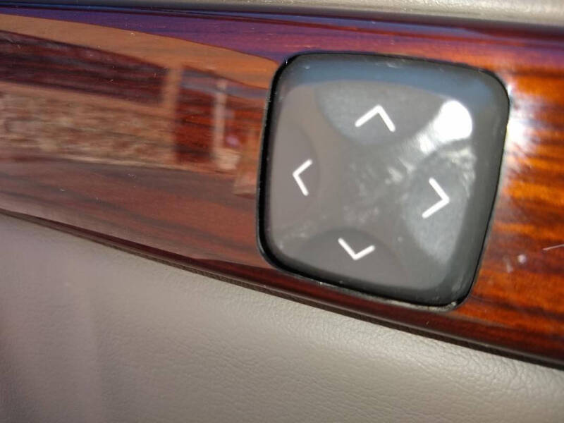 2005 Cadillac DeVille DHS