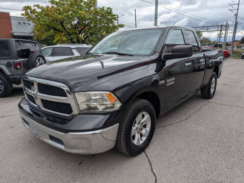 2017 RAM 1500 SLT