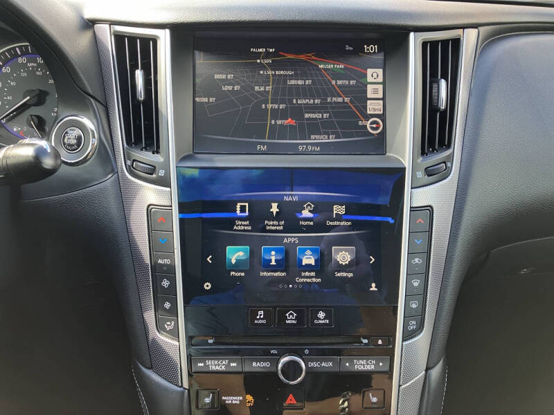 2015 Infiniti Q50 Premium