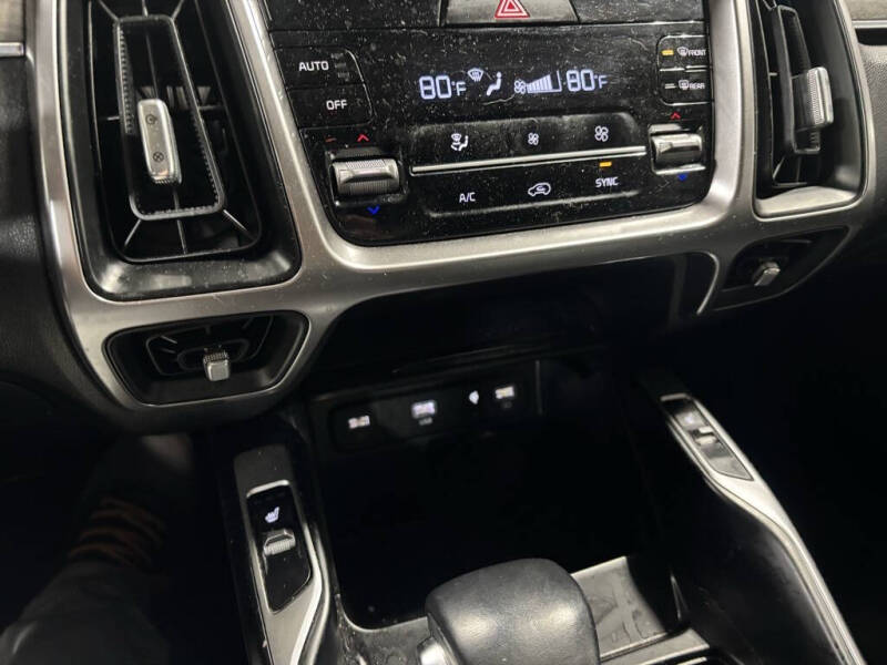 2023 Kia Sorento X-Line S