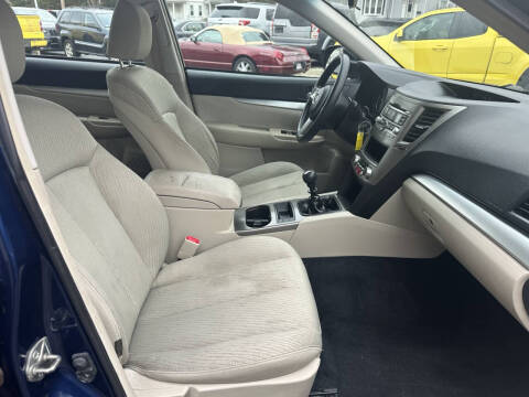 2010 Subaru Outback 2.5i