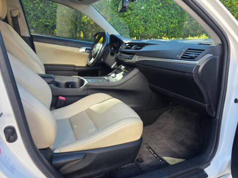 2012 Lexus CT 200h Premium