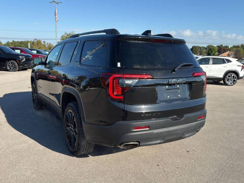 2023 GMC Acadia SLT