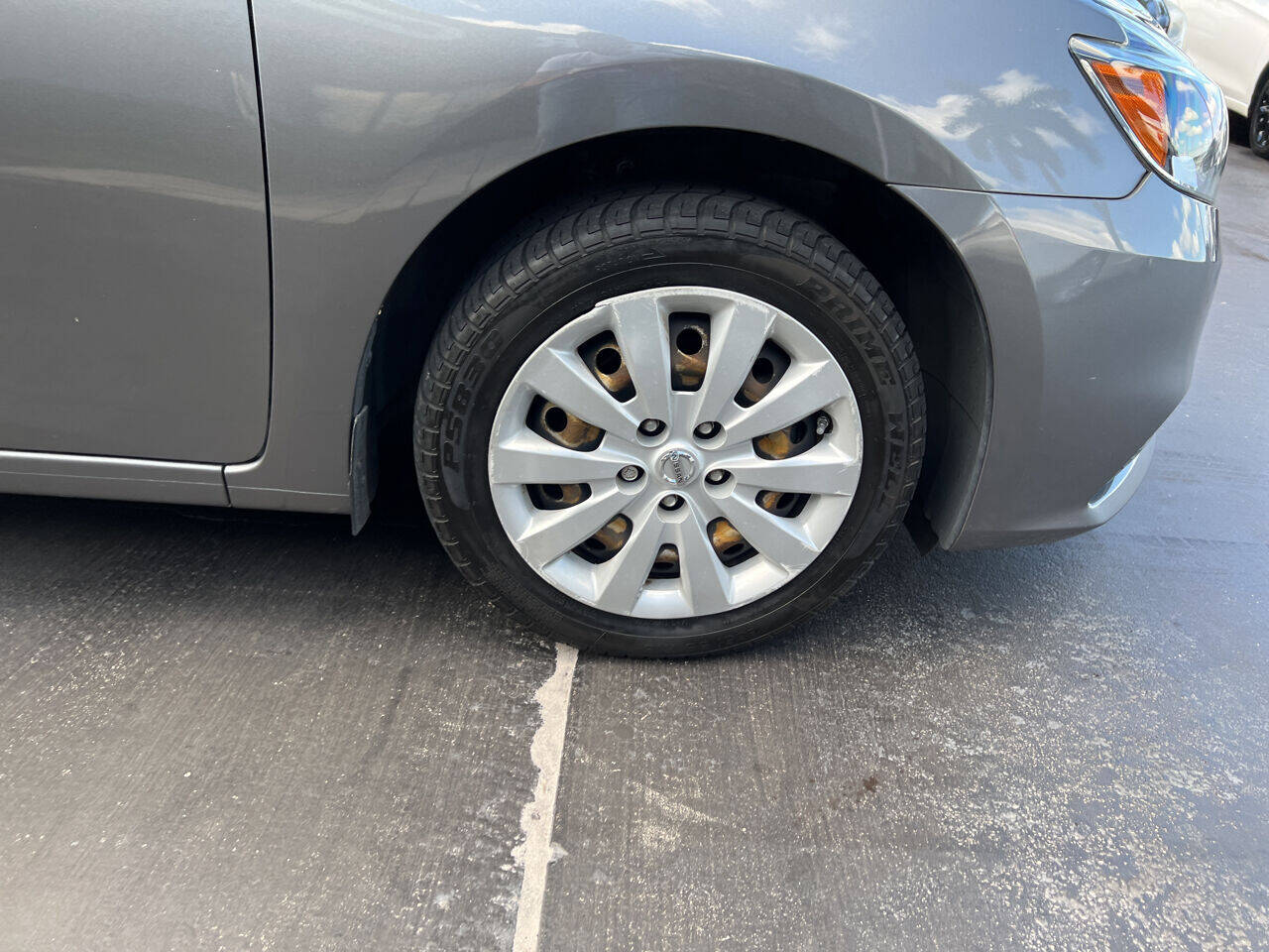 2016 Nissan Sentra Sedan - $10,900