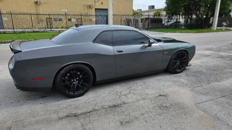 2018 Dodge Challenger 392 HEMI Scat Pack Shaker