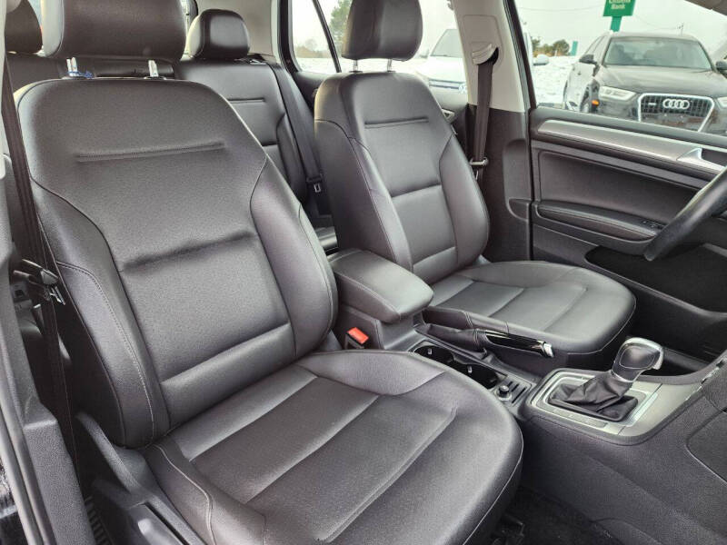 2015 Volkswagen Golf TSI SEL