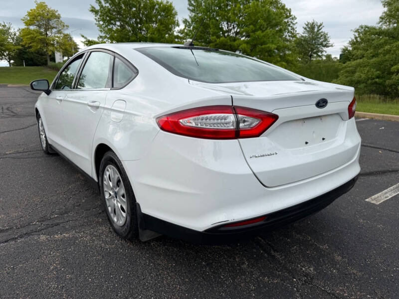 2013 Ford Fusion S