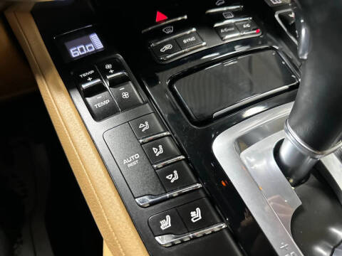 2018 Porsche Cayenne Platinum Edition