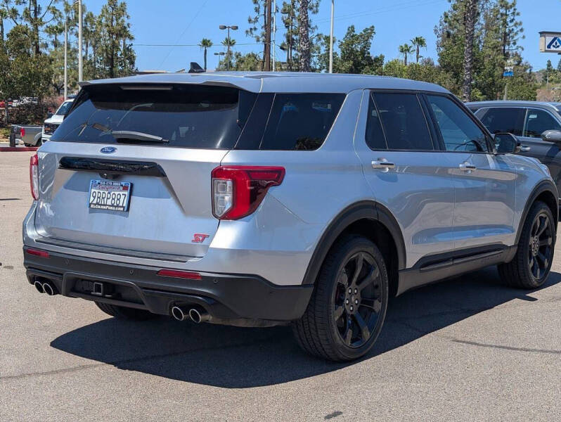 2022 Ford Explorer ST