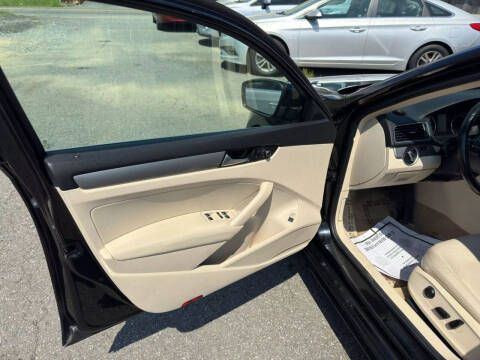 2015 Volkswagen Passat 1.8T Limited Edition