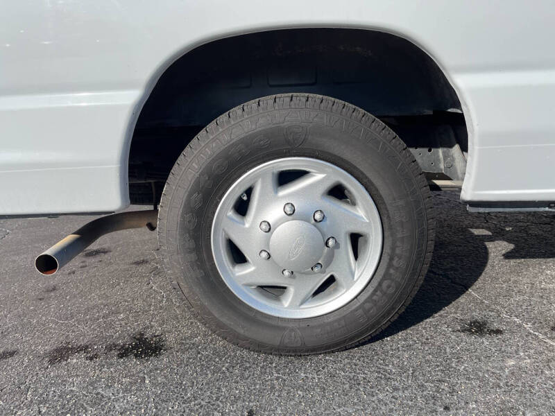 2014 Ford E-Series E-150