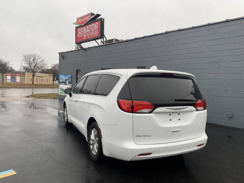 2017 Chrysler Pacifica Touring