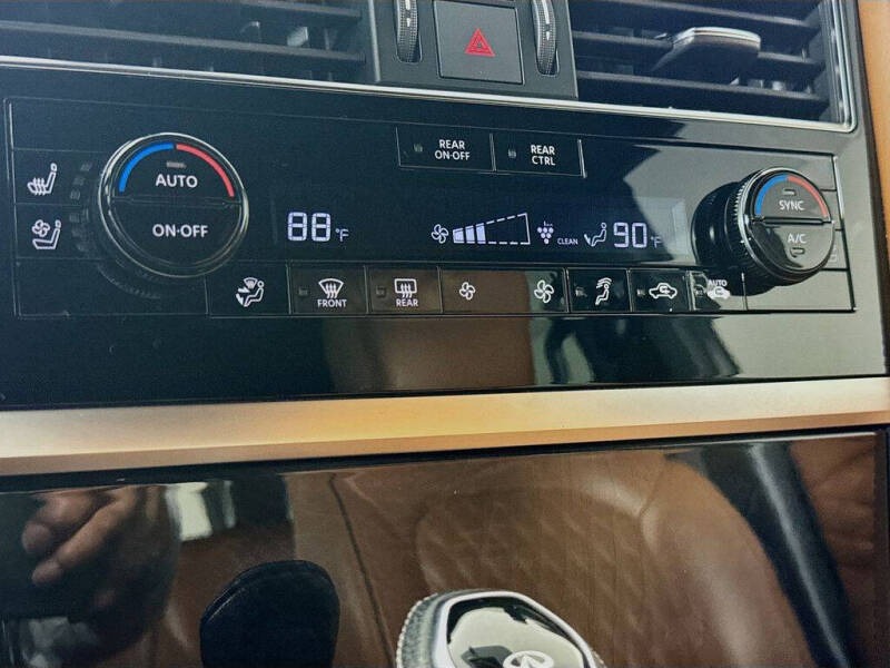 2023 Infiniti QX80 Sensory