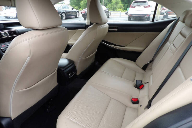 2018 Lexus IS 300