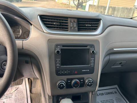 2017 Chevrolet Traverse LS