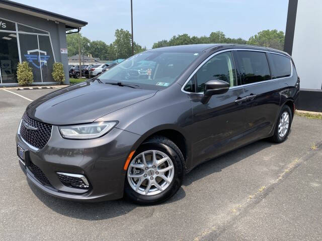 2023 Chrysler Pacifica Touring L
