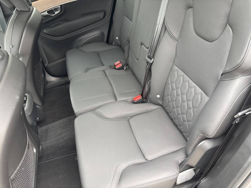 2025 Volvo XC90 B6 Plus Bright Theme 7P