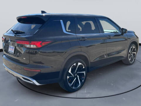 2024 Mitsubishi Outlander SE