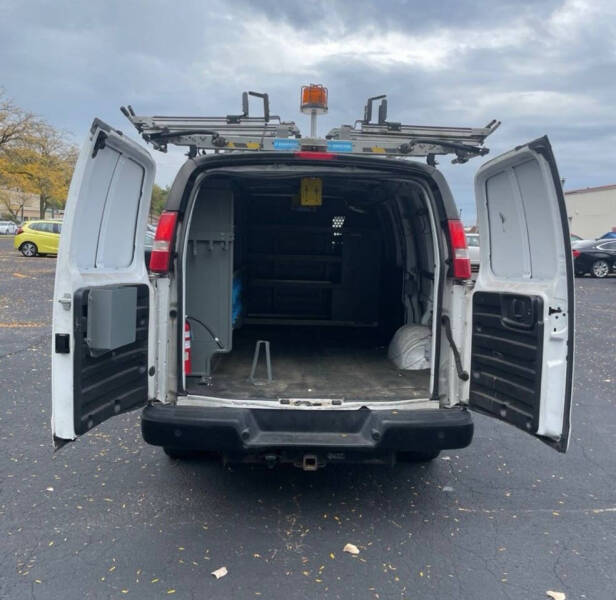 2016 Chevrolet Express 2500