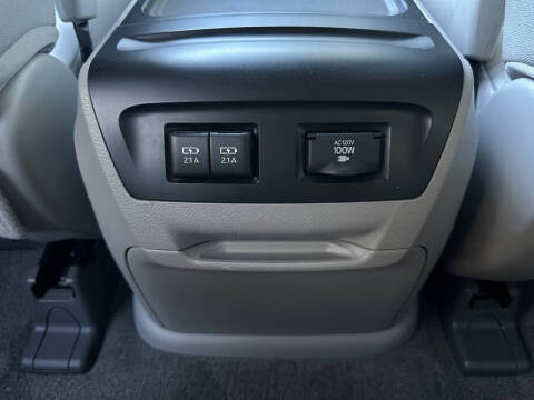 2018 Toyota Sienna XLE 8-Passenger
