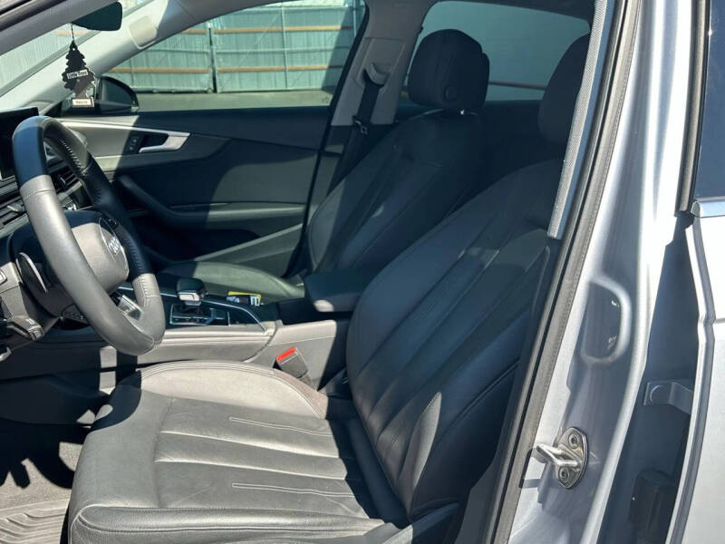 2018 Audi A4 2.0T quattro Prestige