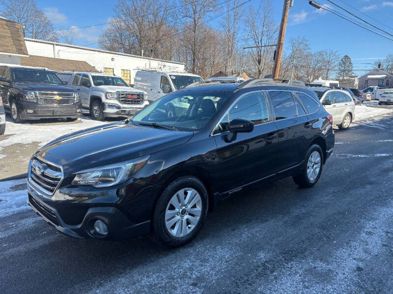 2018 Subaru Outback Premium's photo
