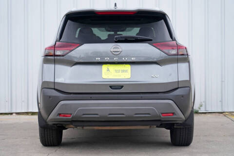 2022 Nissan Rogue SV